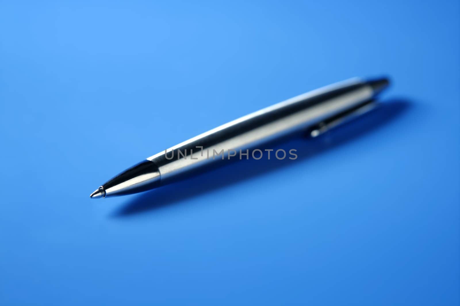 Single simple steel roller pen by lunamarina