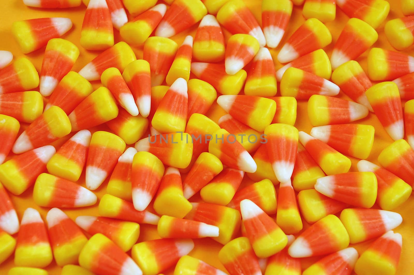 Candy corn by ingperl