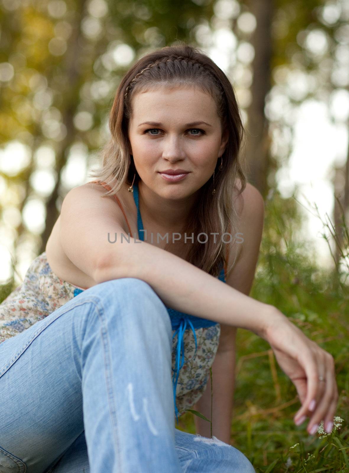 Portrait young beautiful girl on the nature