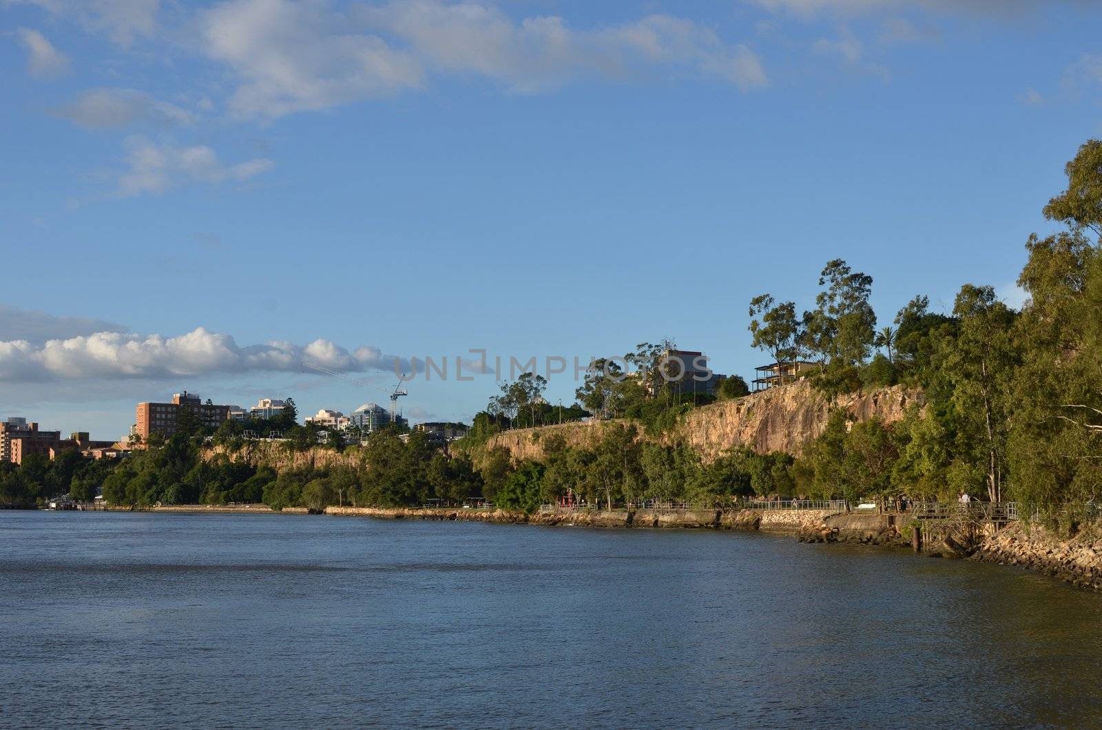 Brisbane River and Kangaroo Point Cliffs by ianmck
