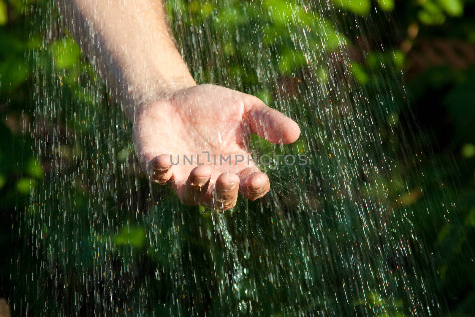 Hand washing in the summer of cool clean water