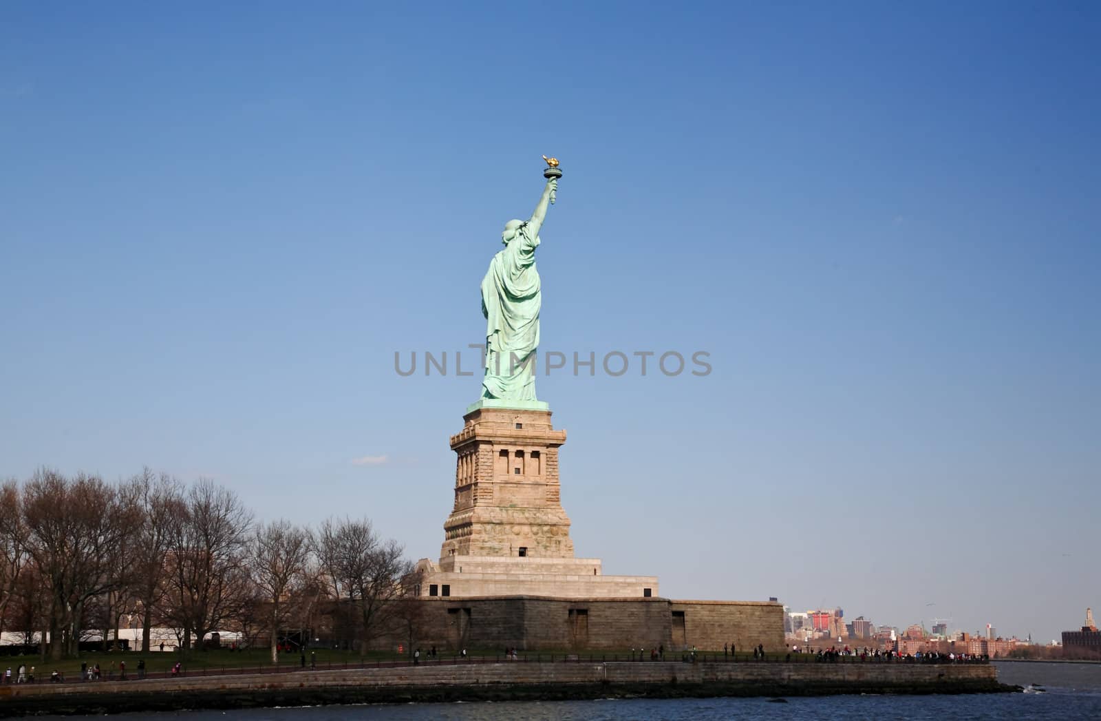 The Statue of Liberty by gary718