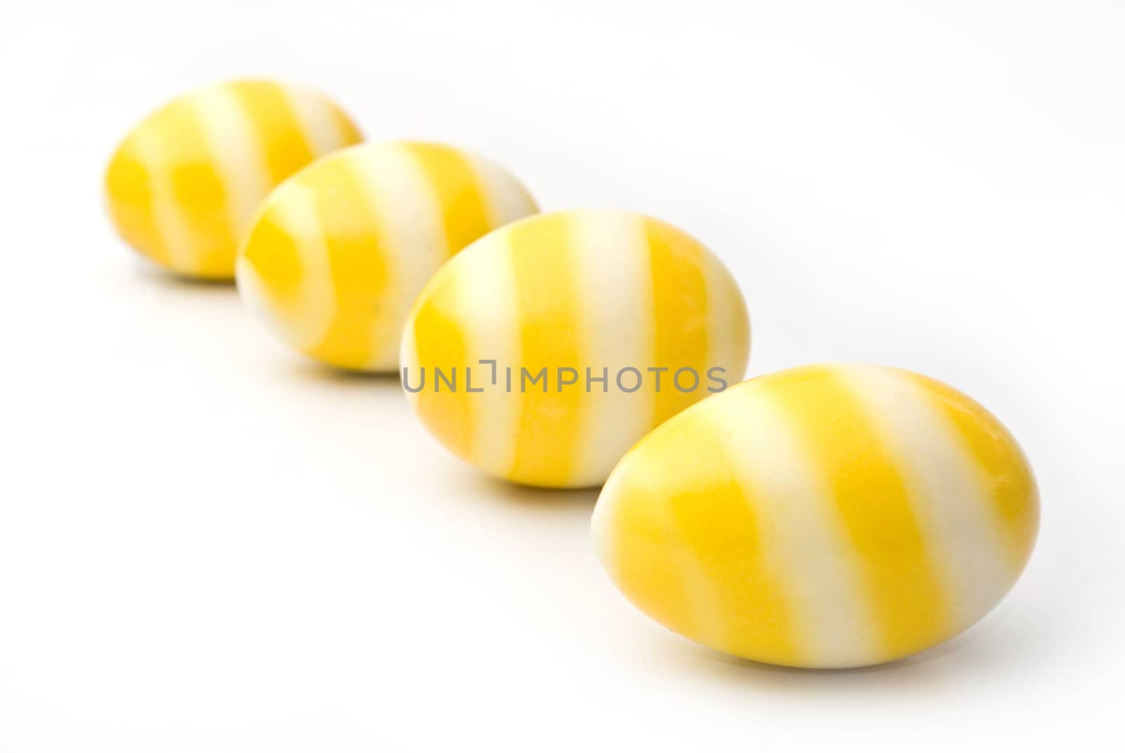 Easter, Yellow egg