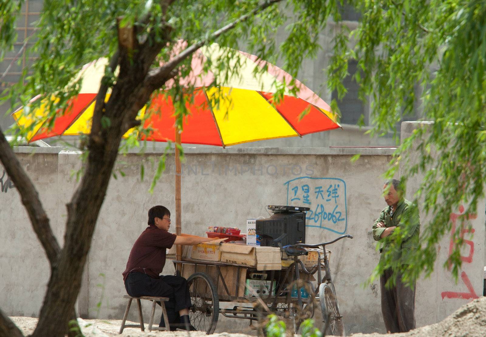 Streetlife by aidasonne