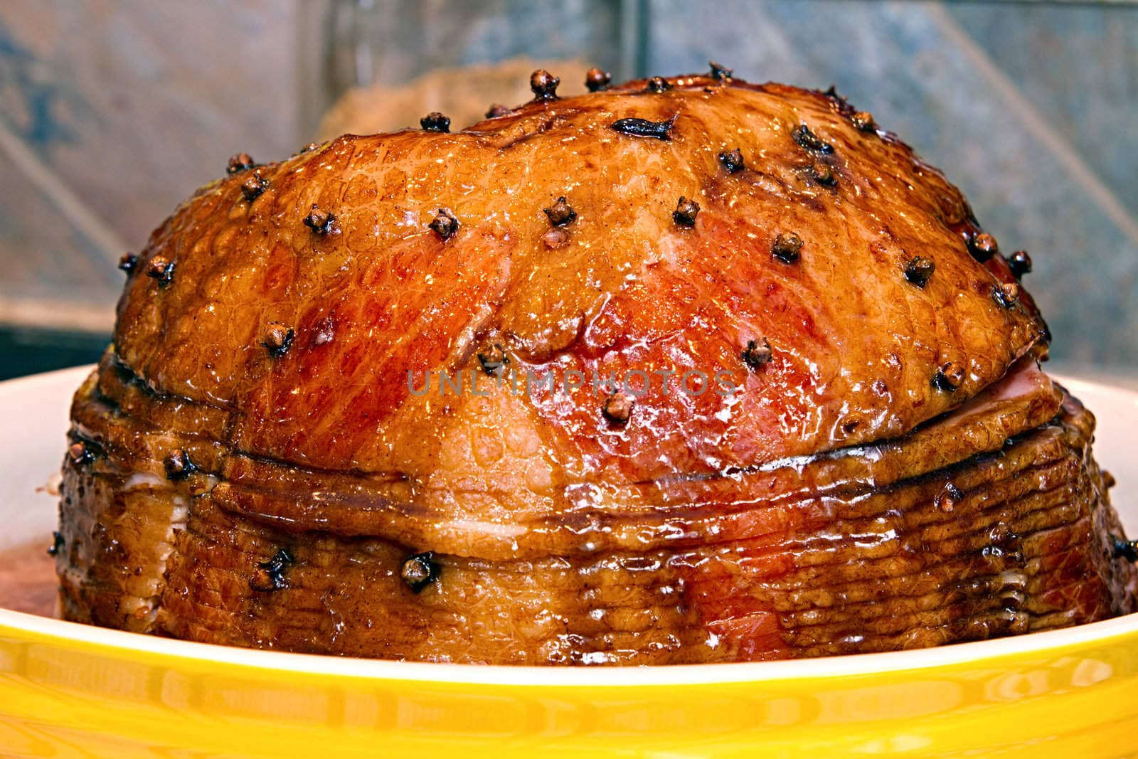 Glazed Cooked Baked Hickory Smoked Spiral Cut Honey Ham