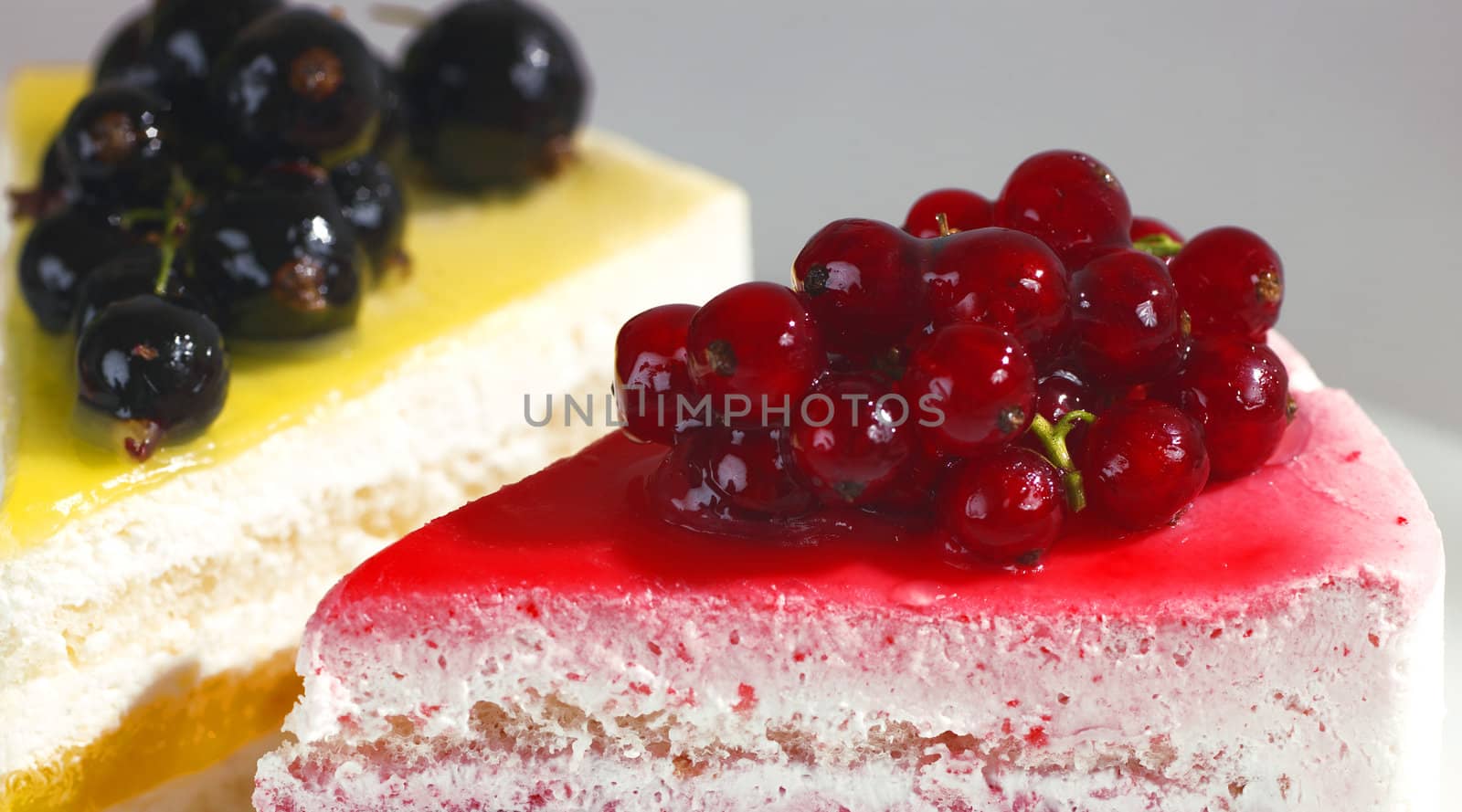 Pastry Bizet with berries and fruits