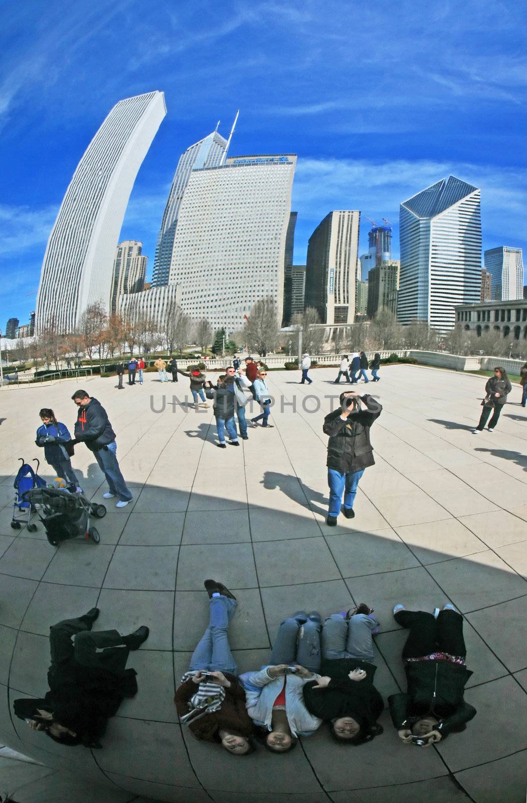 The Cloud Gate in Millennium Park in Chicago