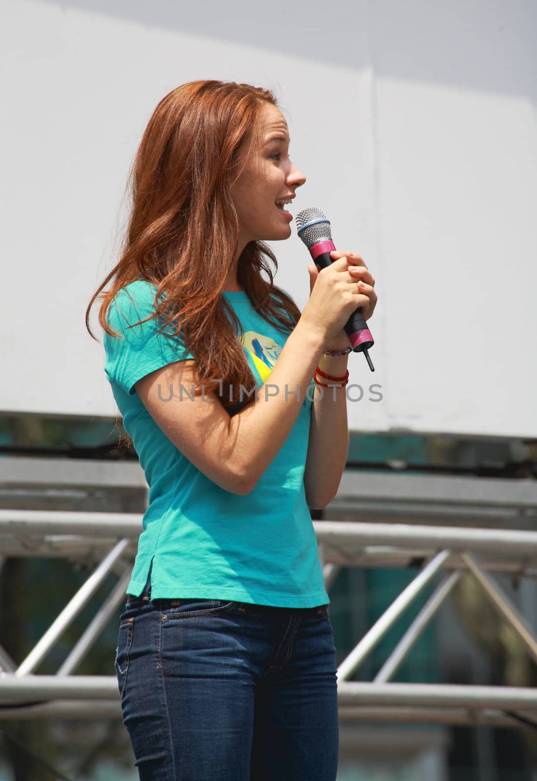 NEW YORK - JULY 31:  Actress Sierra Boggess performed In The Little Mermaid at The Broadway in Bryant Park in NYC - a free public event on July 31, 2008  