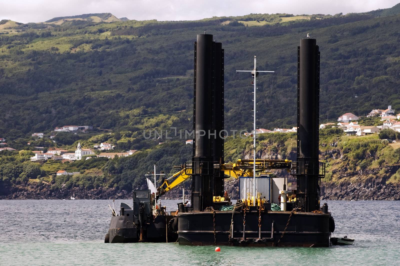 Dredger and barge by mrfotos