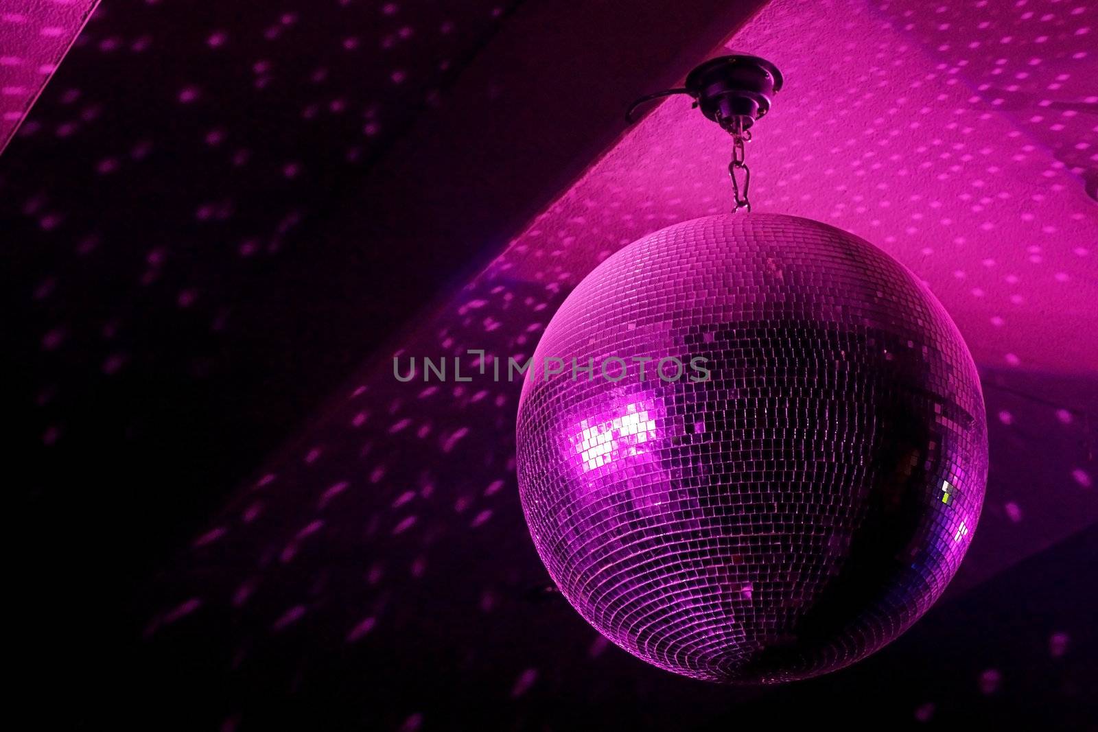 Pink disco ball by milinz