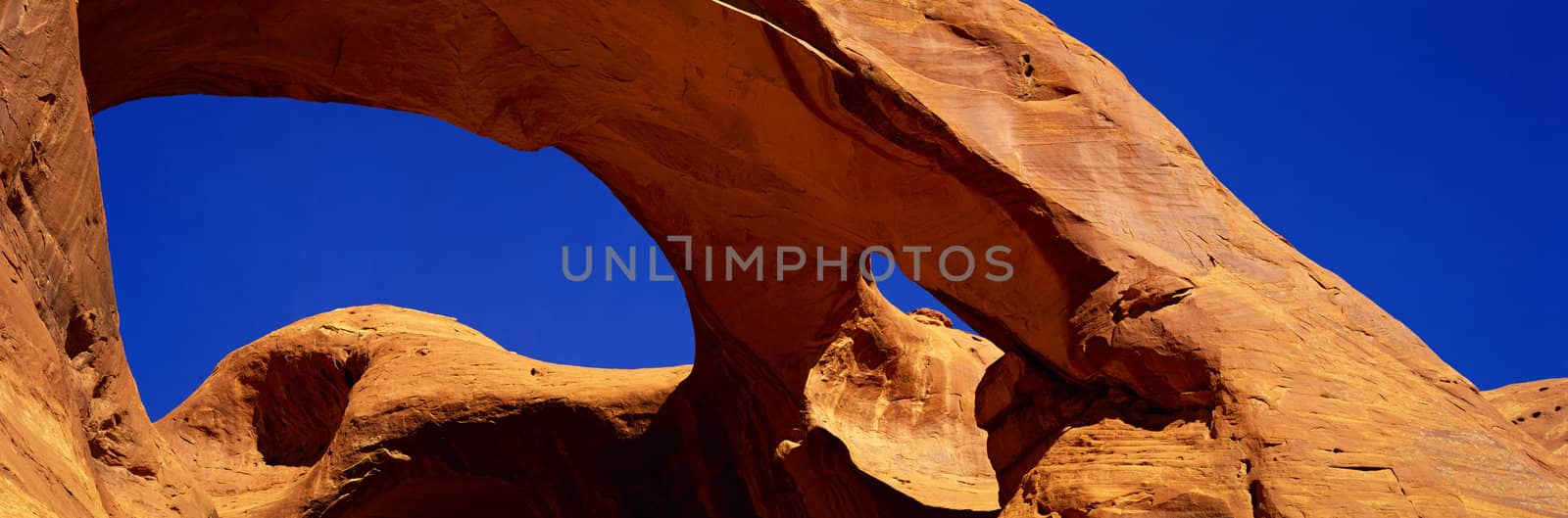 Spiderweb Arch, Monument Valley, Arizona