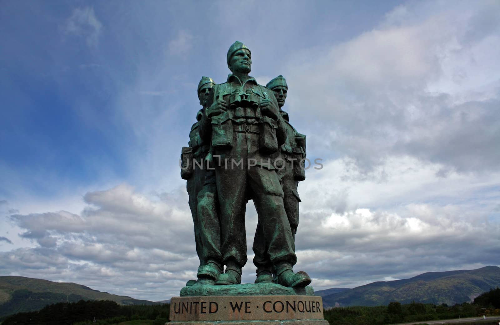 WWII Statue in Glen Garry by bellafotosolo