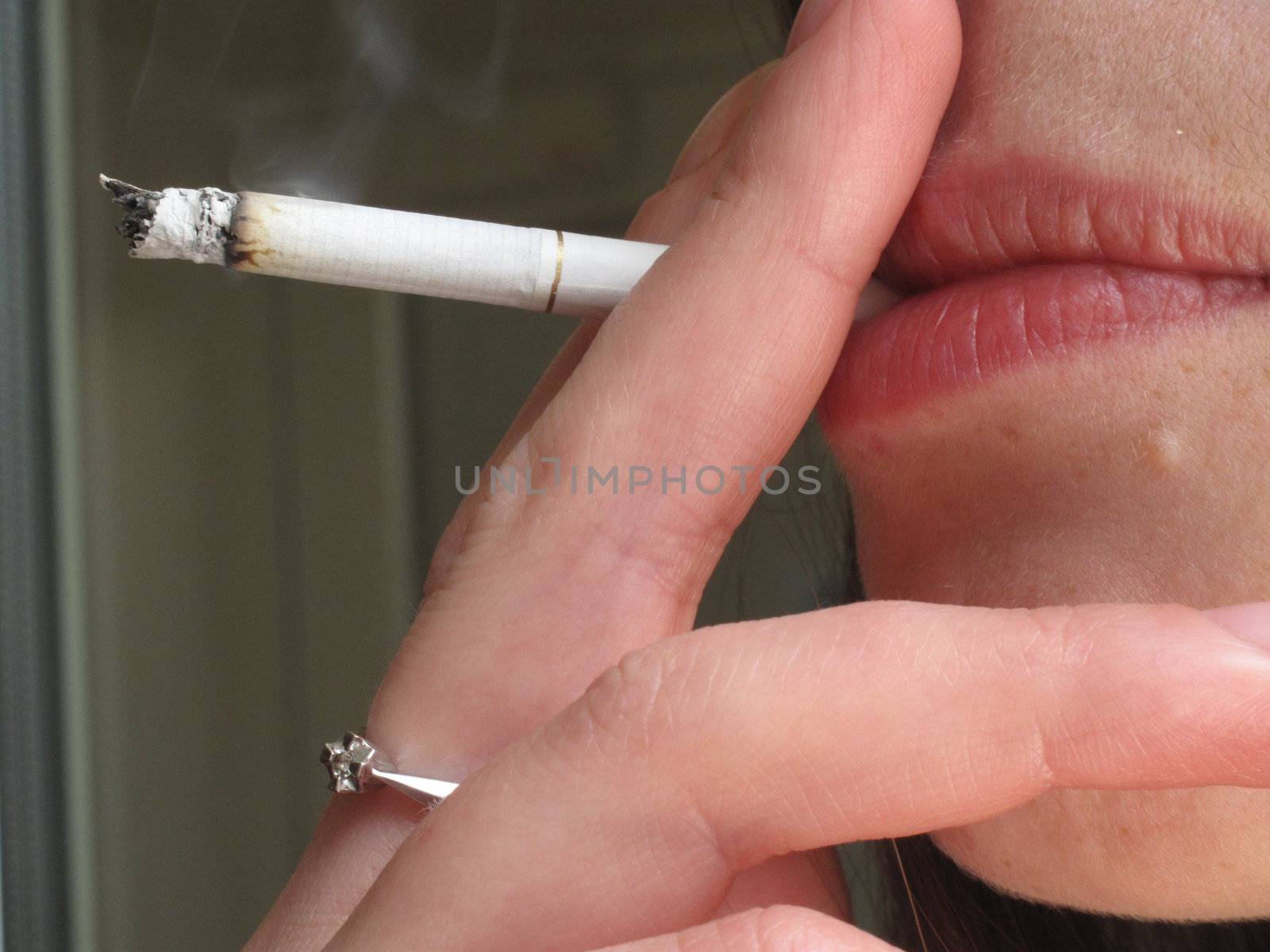 Smoker woman by Alenmax