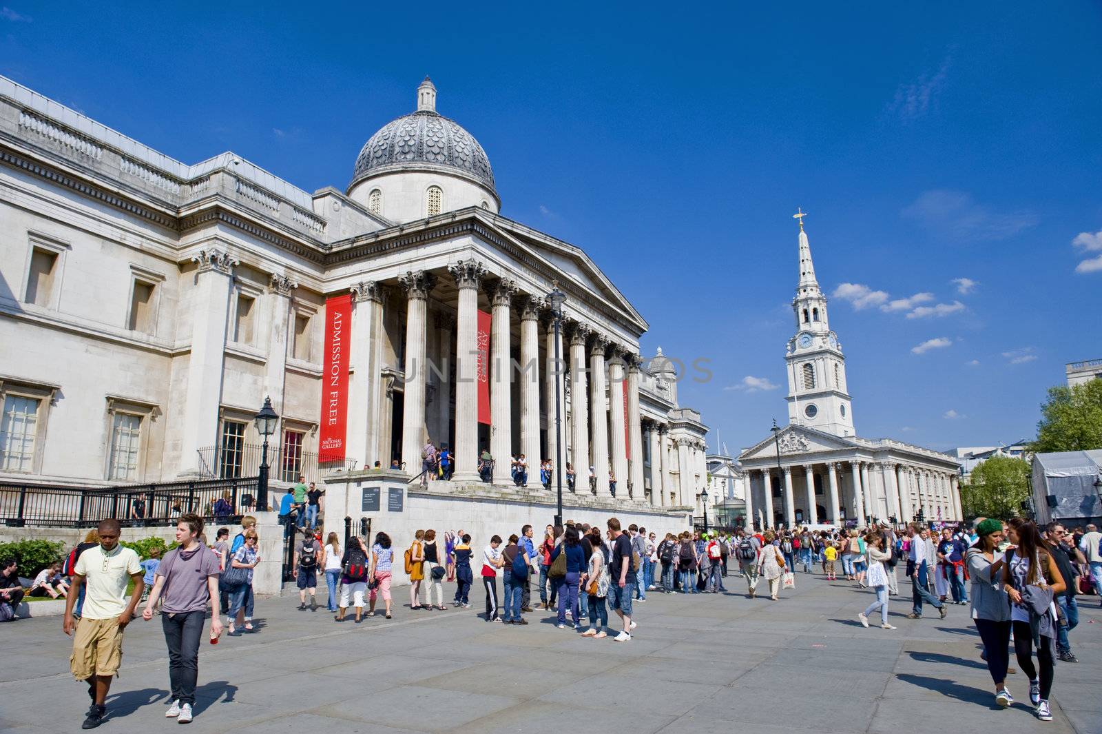 London National Gallery, taken on April 2011