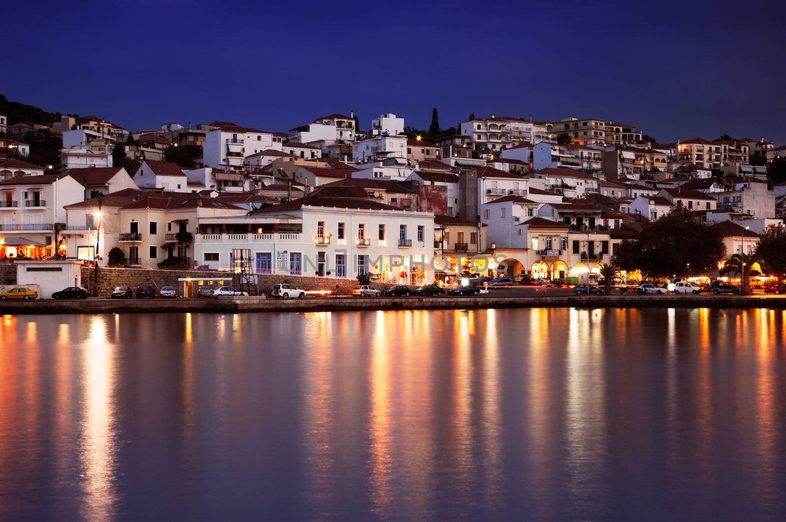 The town of Pylos, Greece by akarelias