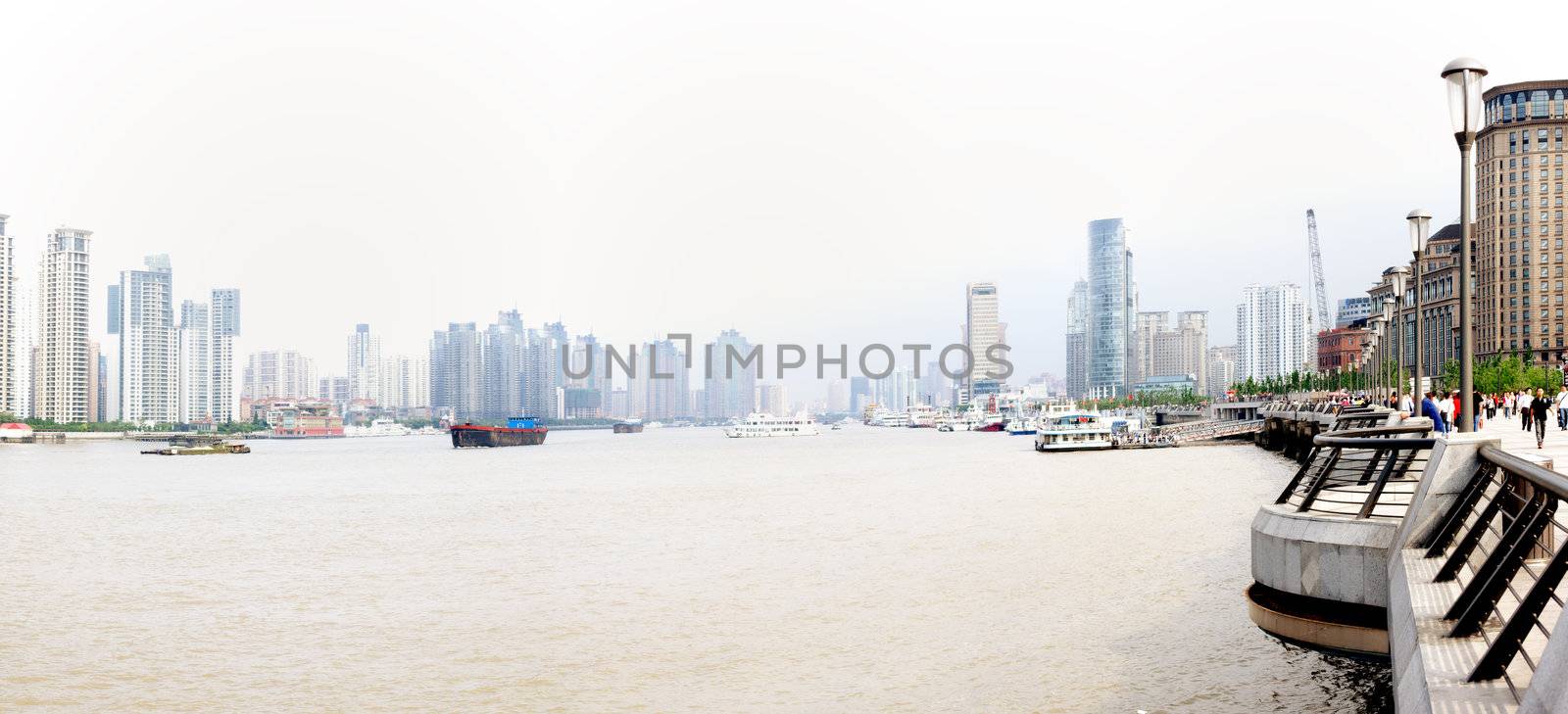 Shanghai by aidasonne