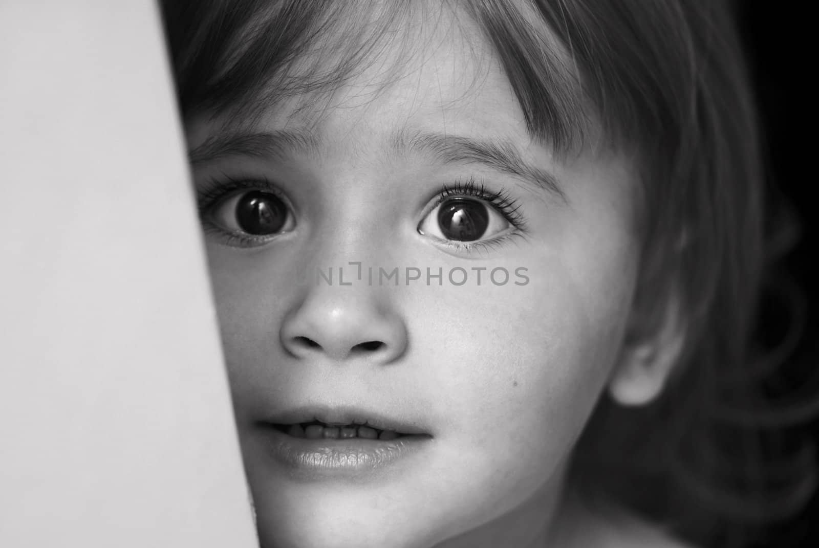 Sad little girl by Olinkau