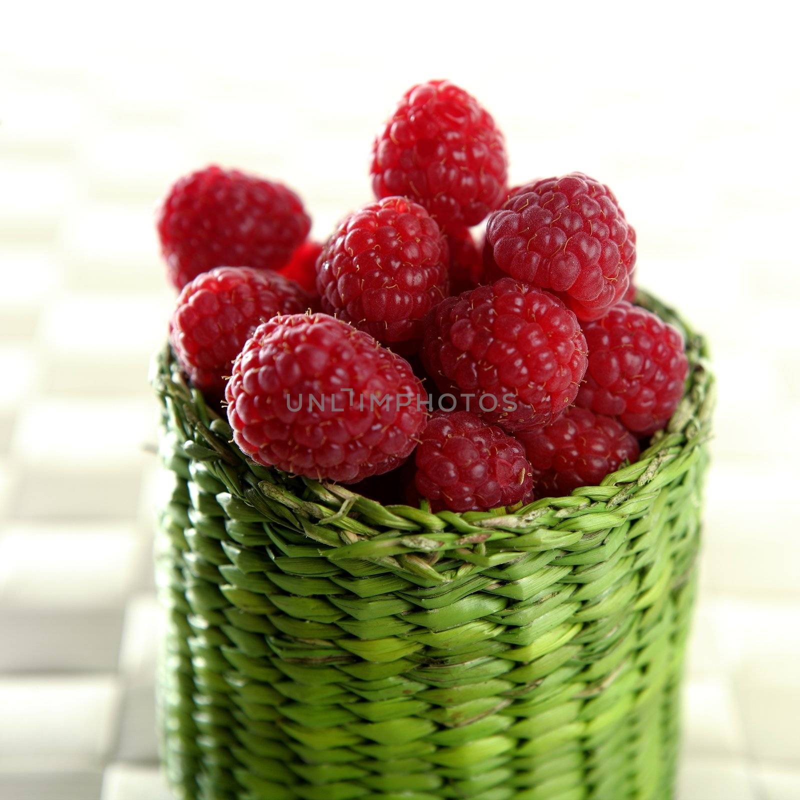 Raspberries by lunamarina