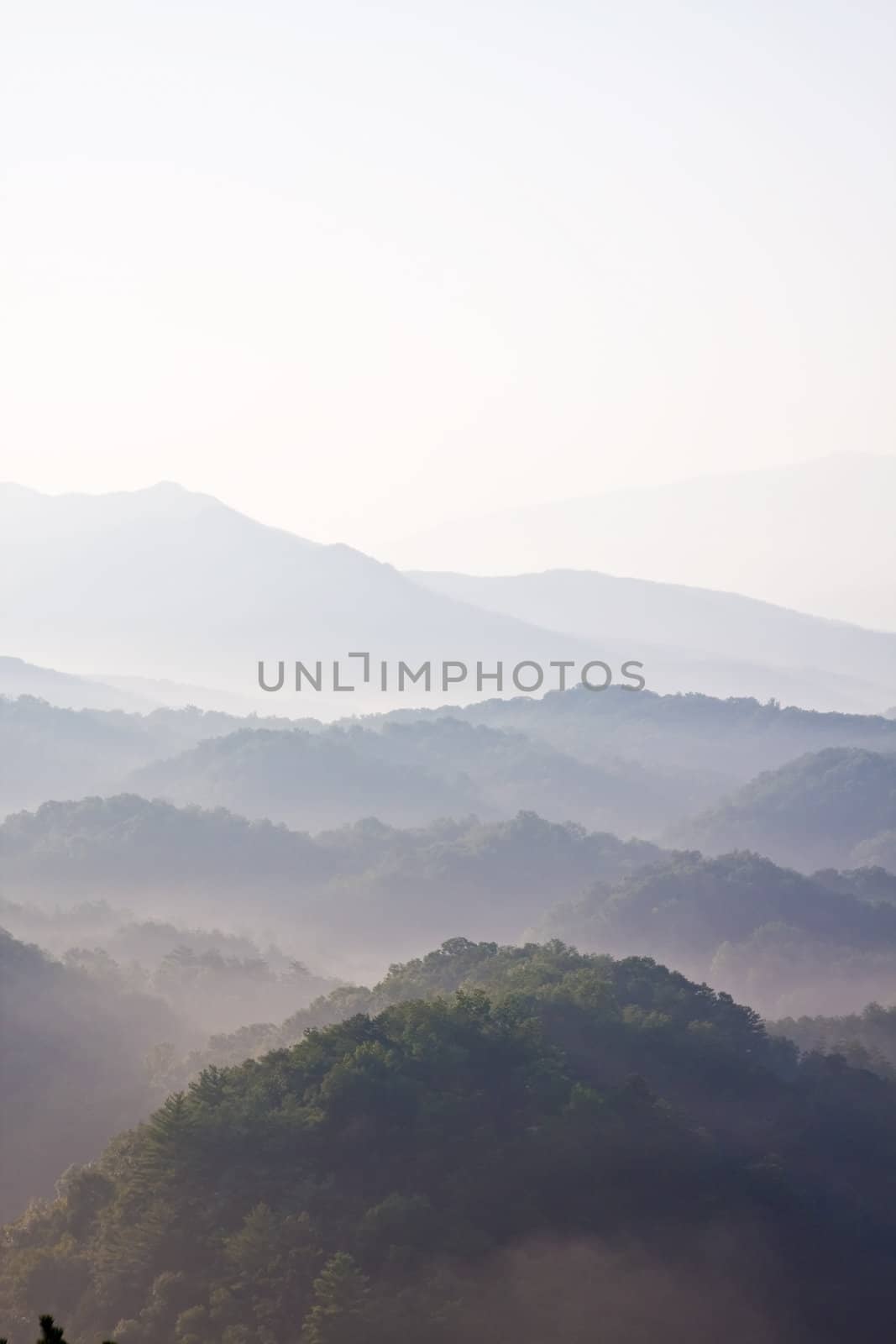 smoky mountains hazy blue skies and the smoke or fog line