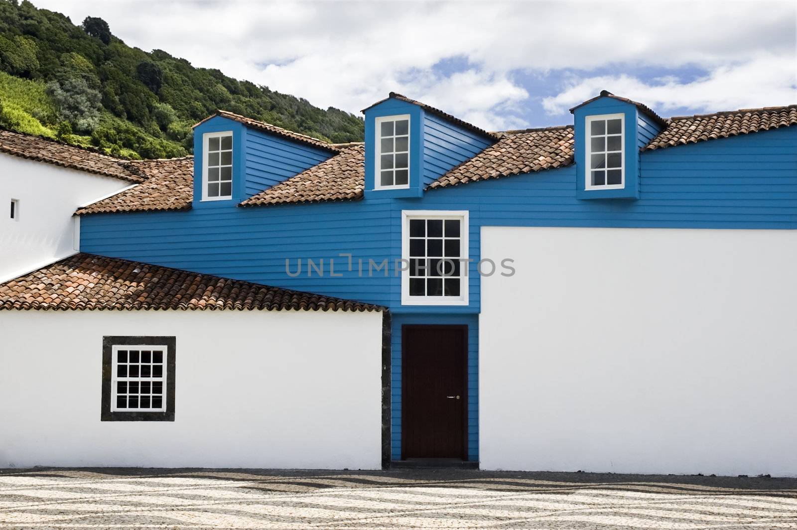 House with traditional lofts, Azores