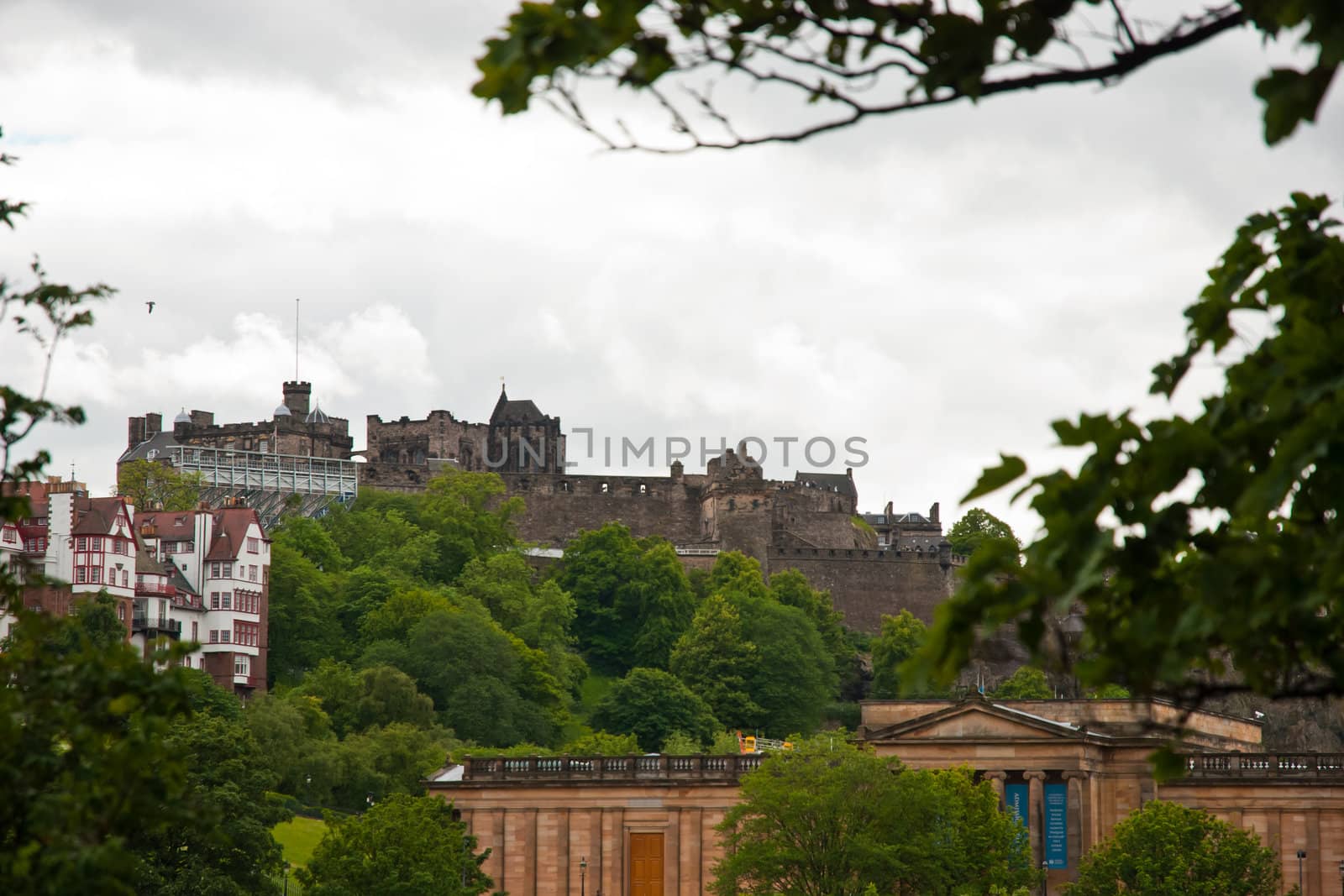 A tour of the city of Edimburgh, view from streets and the hills of this town