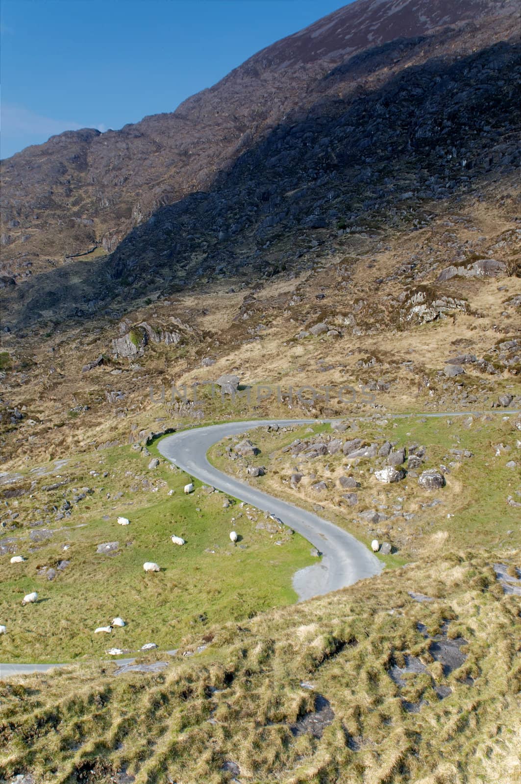 Road to Gap of Dunloe by t3mujin