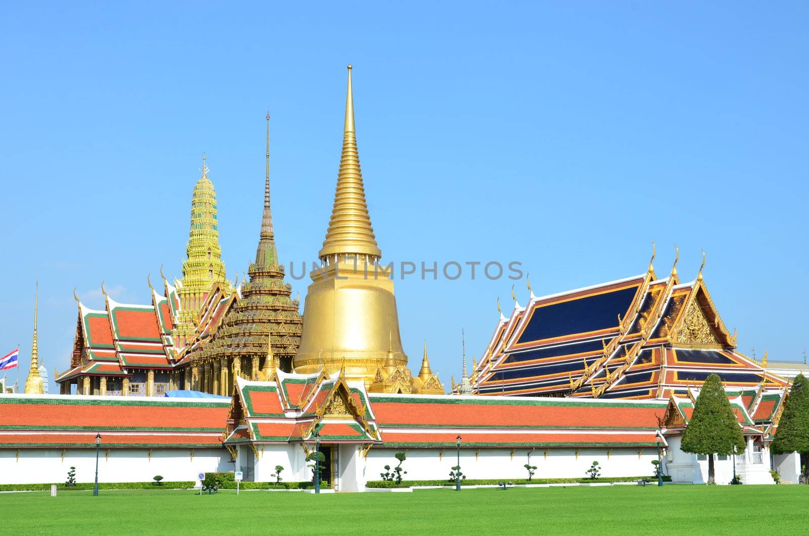 Wat Phra Kaew, Bangkok , Thailand. by chatchai