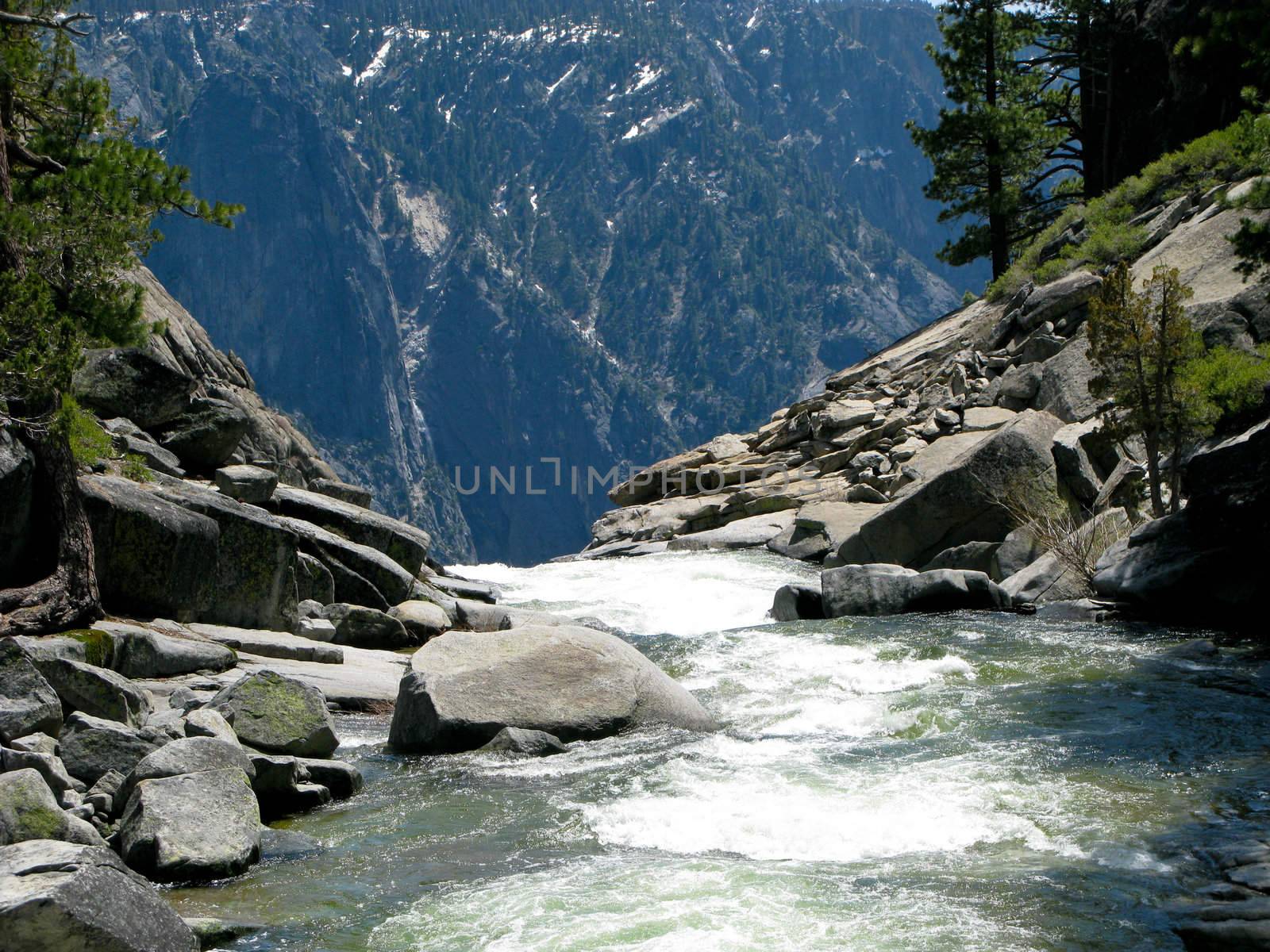 Rushing river at top of Yosemite Falls prior to drop