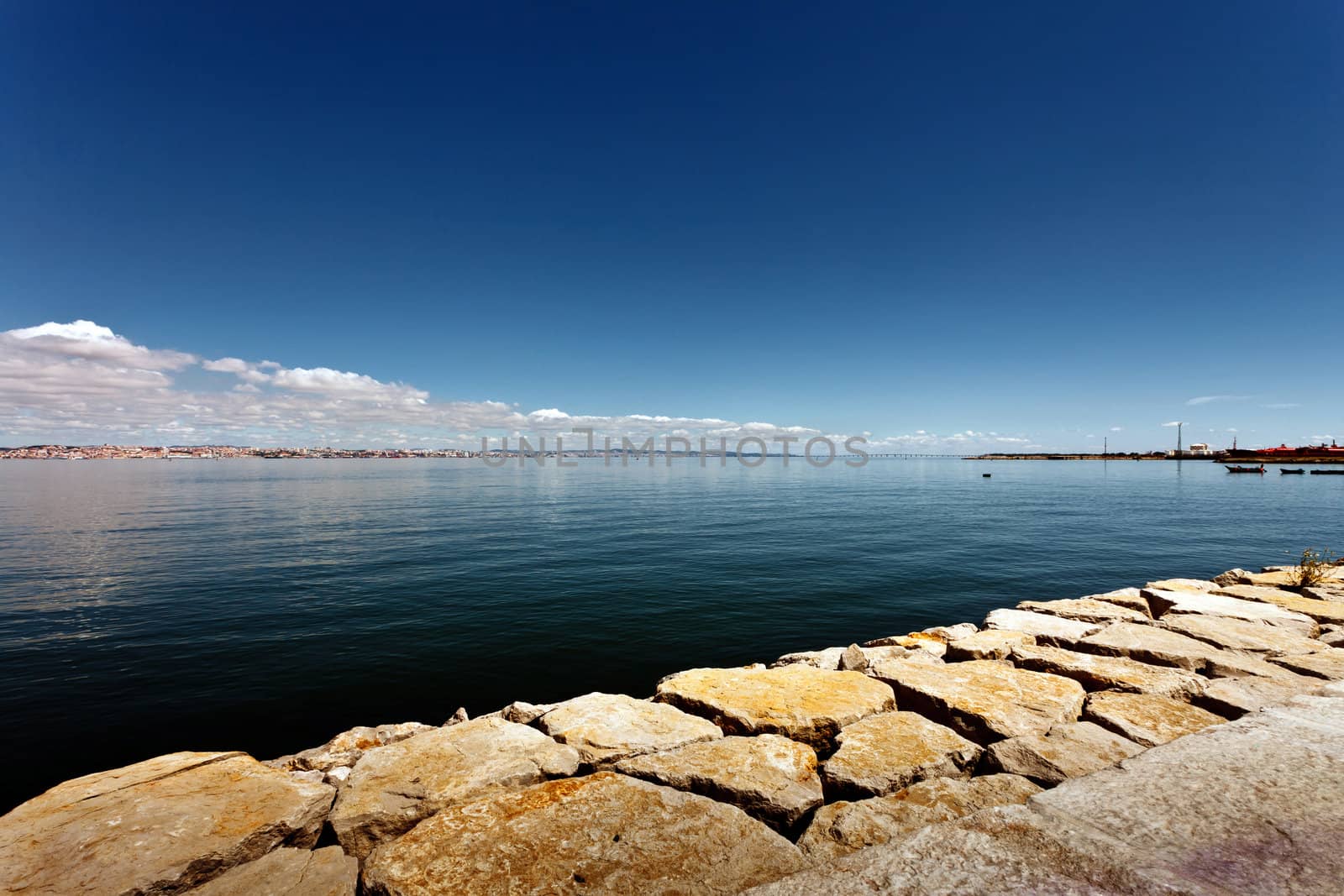 Tejo river with the city of Lisbon in the background.