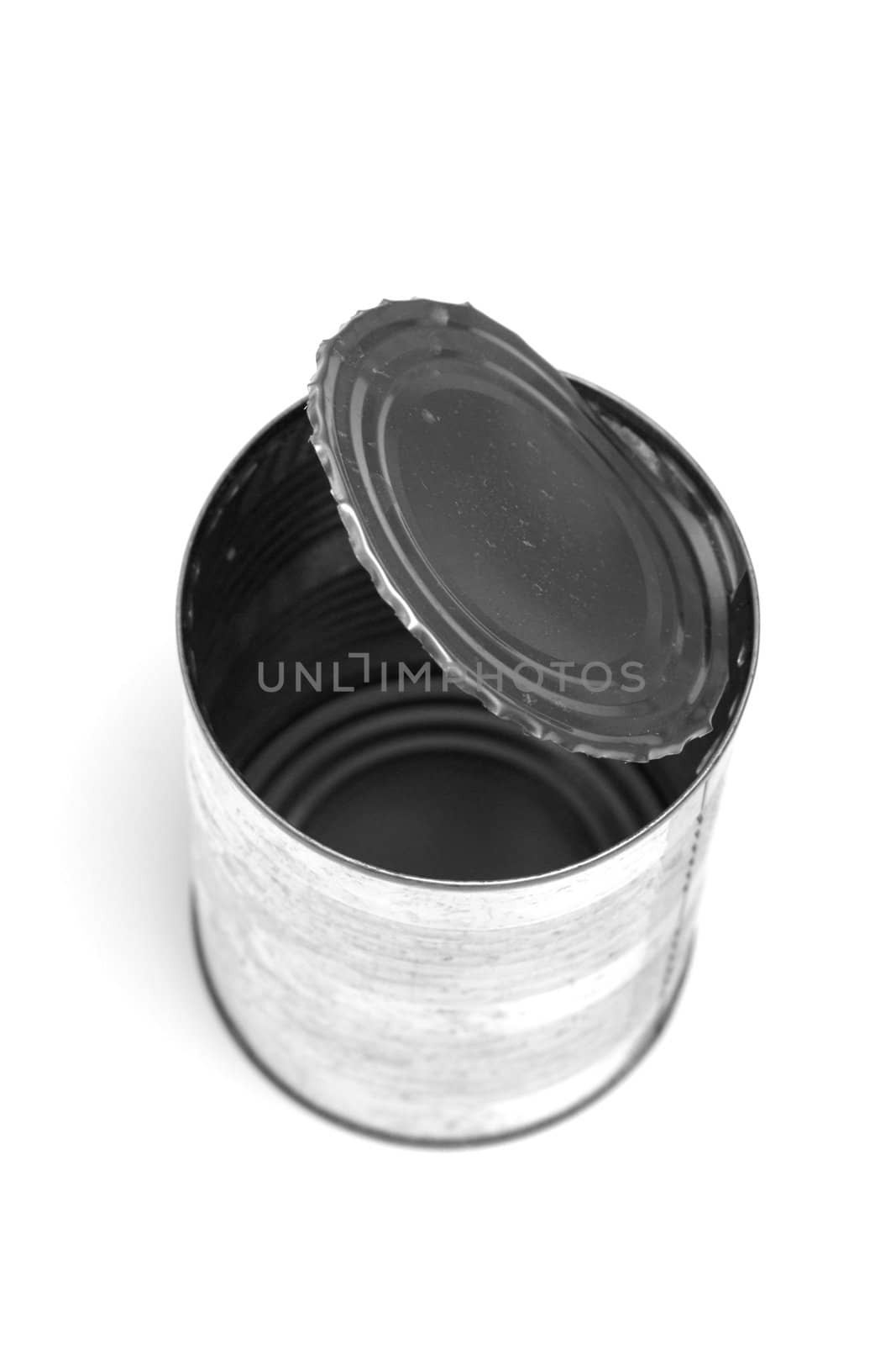 Empty tin can by leeser
