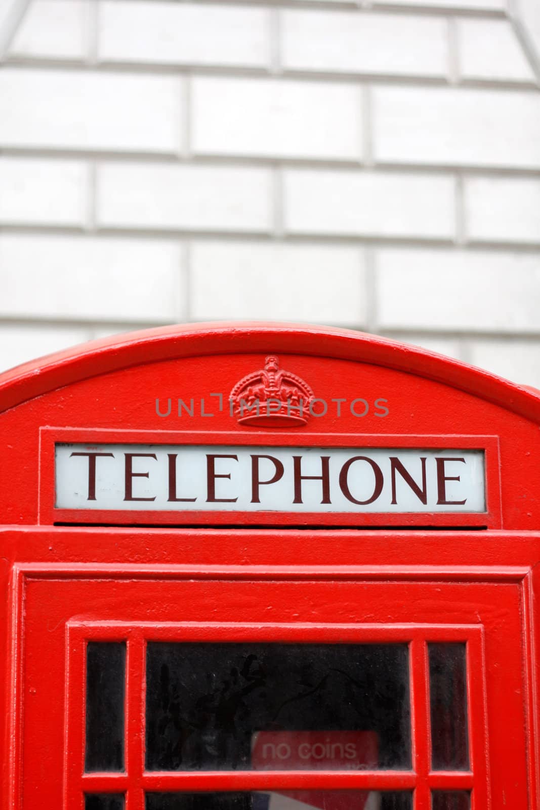 Ac iconic London phone box
