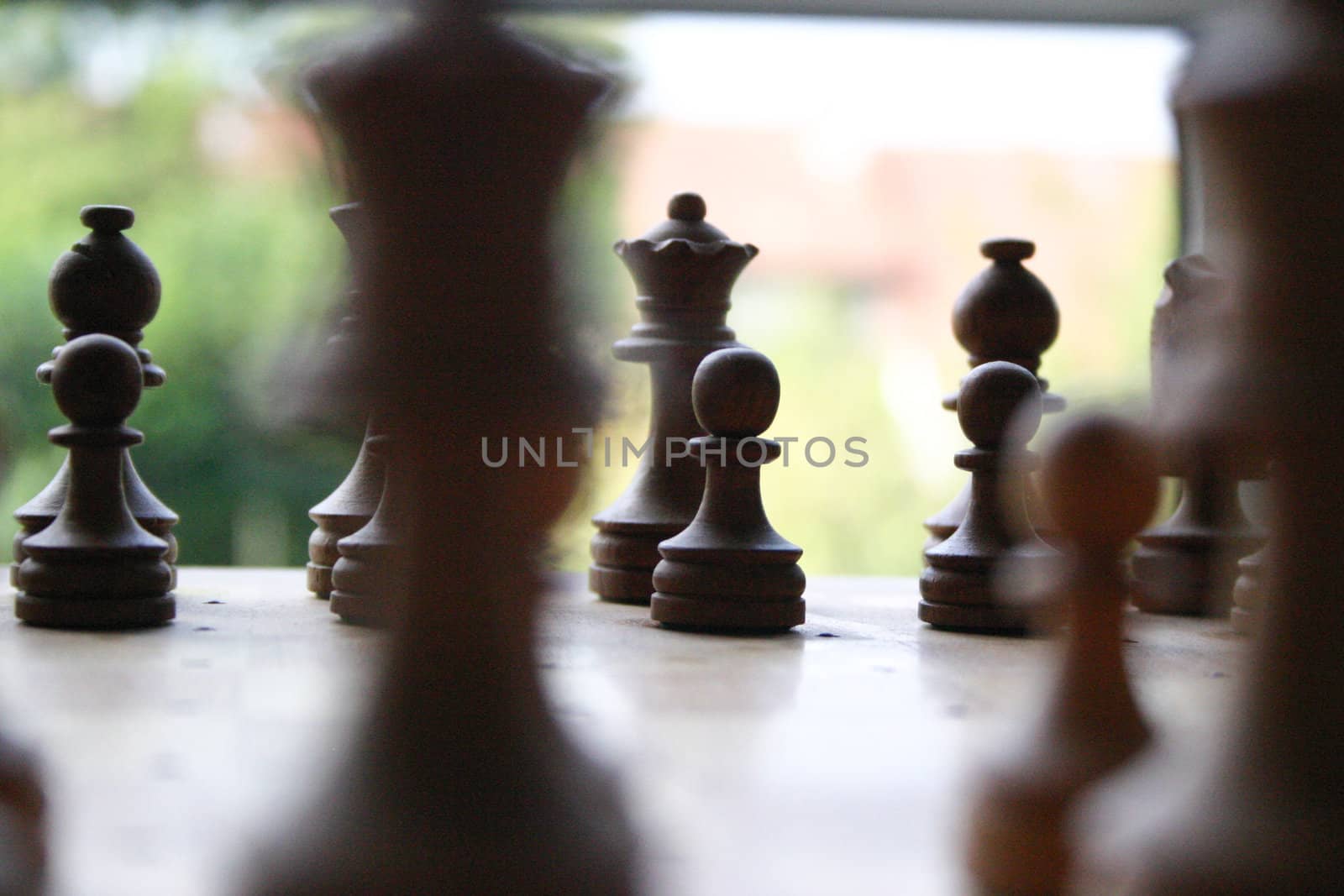 View from queen to queen on a chess board