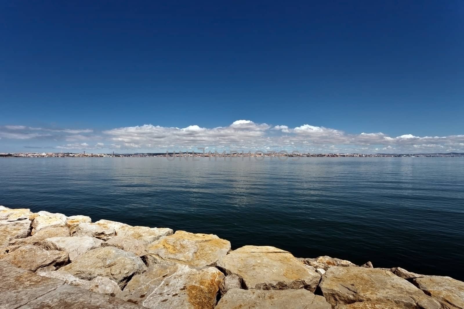 Tejo river with the city of Lisbon in the background.