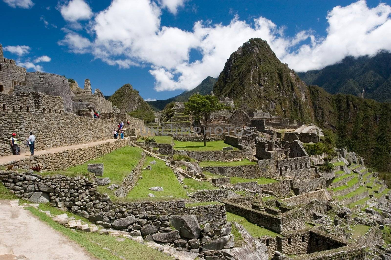 Machu Picchu by melastmohican