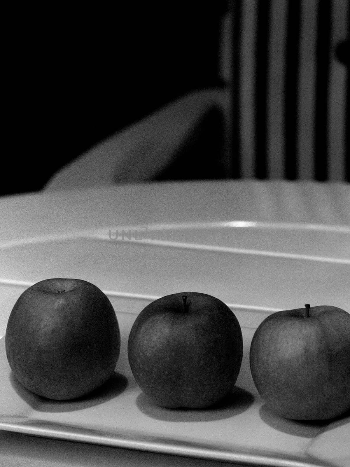 Three apples. by vsphoto