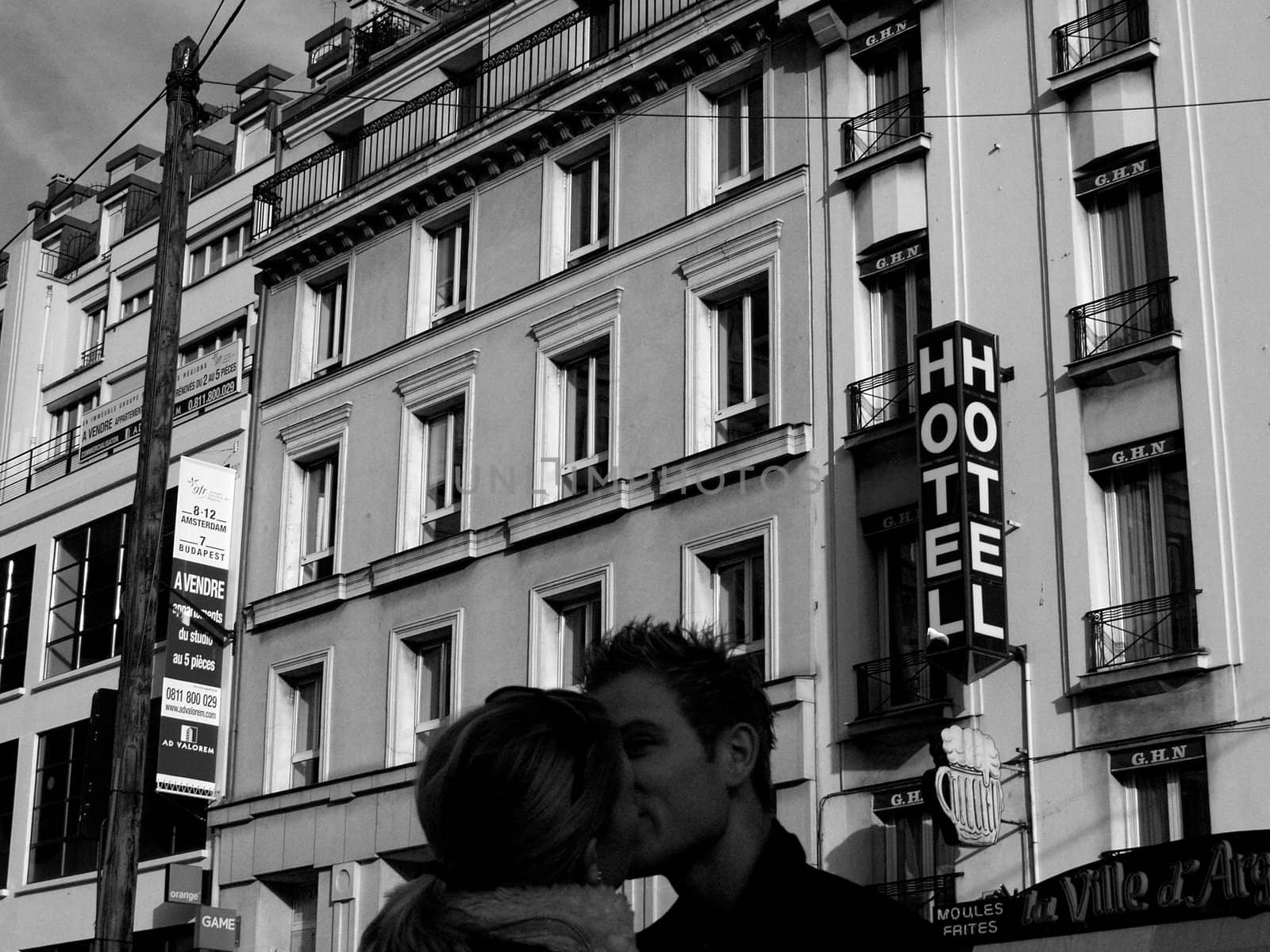 Young couple in Paris.