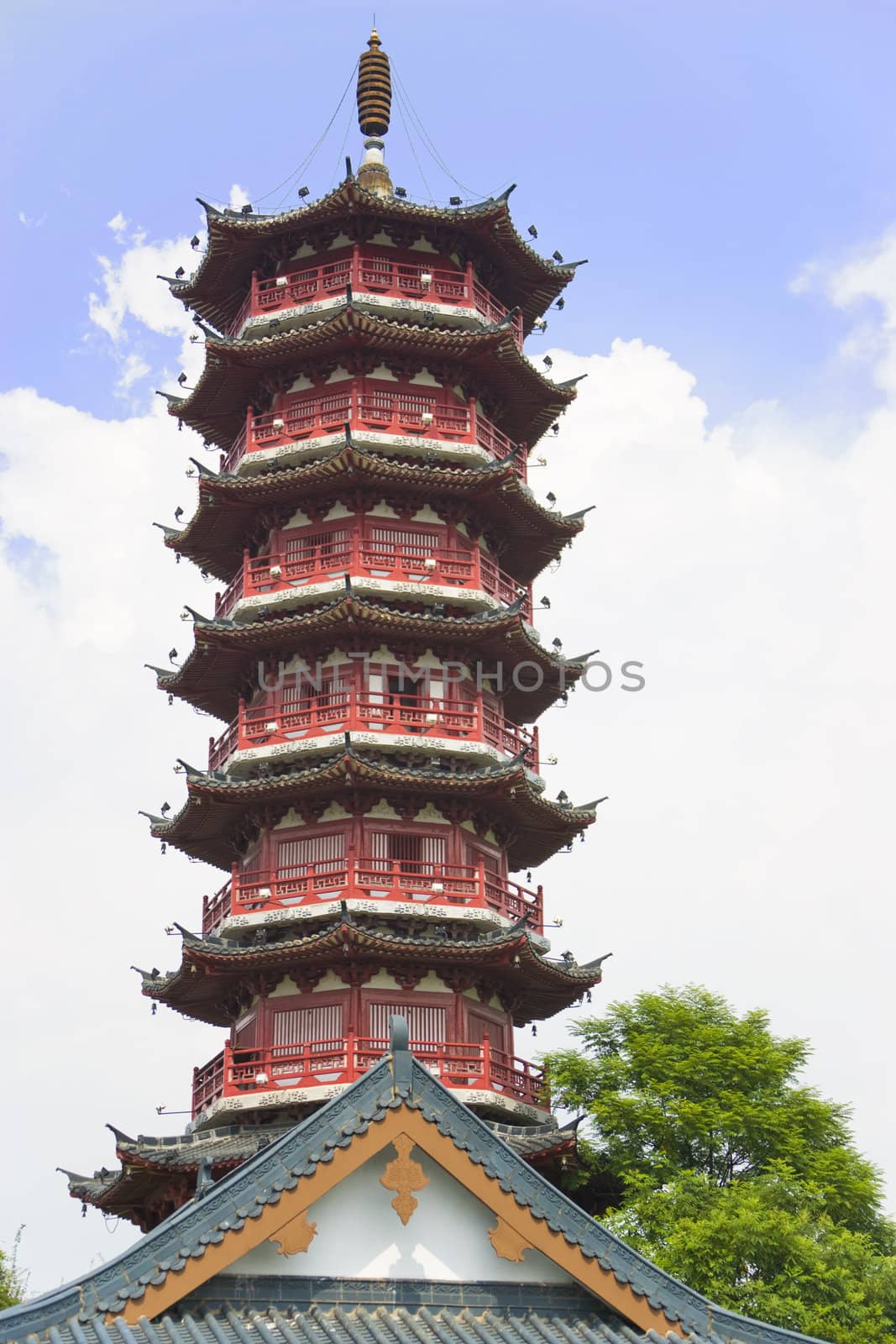 Mulong Lake Pagoda, Guilin, China by shariffc