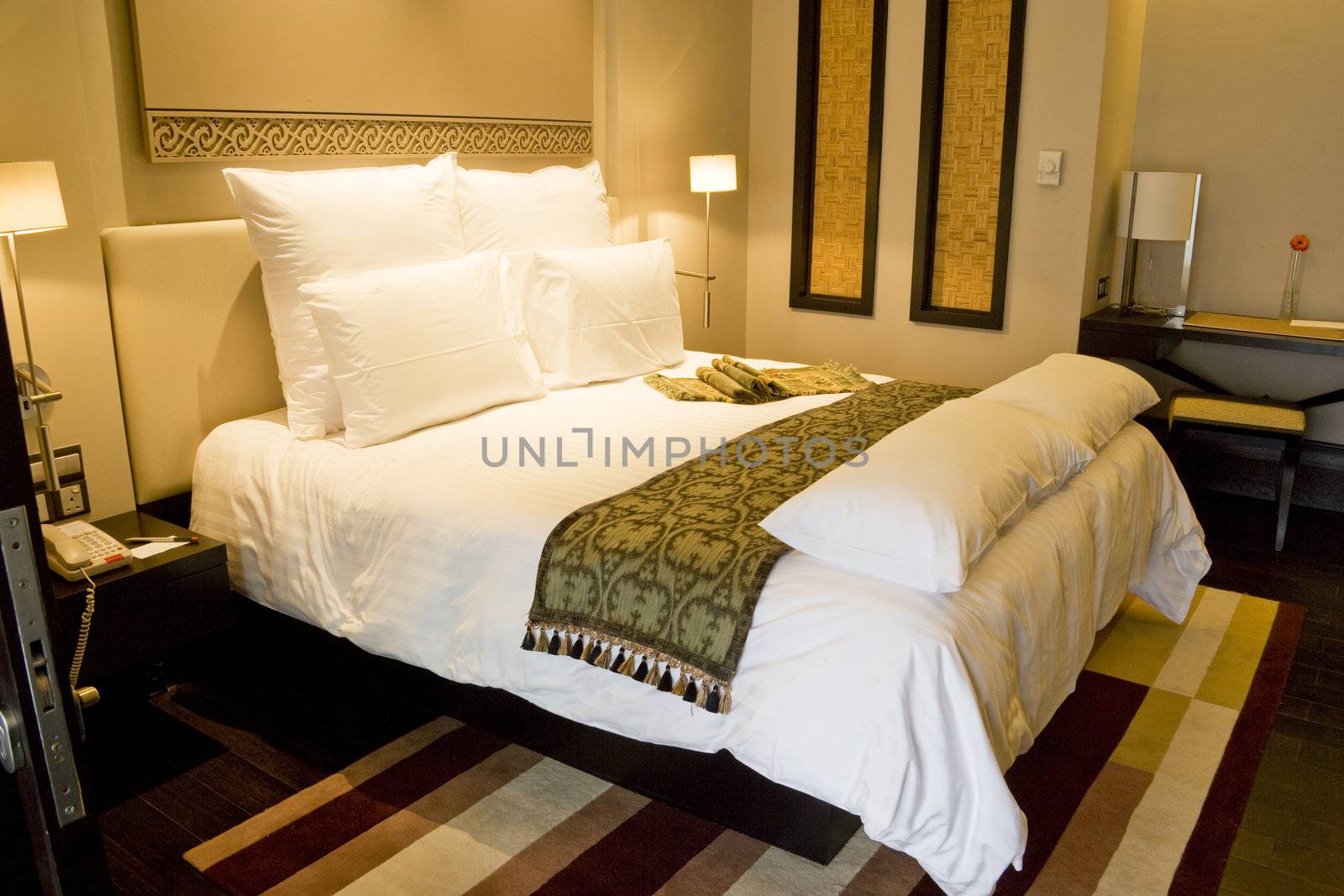 Luxurious Bed by shariffc