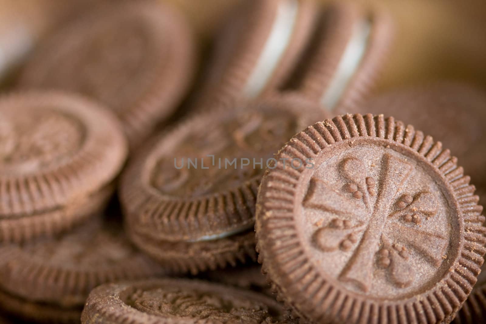 macro shot of chocolate cookies on a plate, macro, shallow DOF