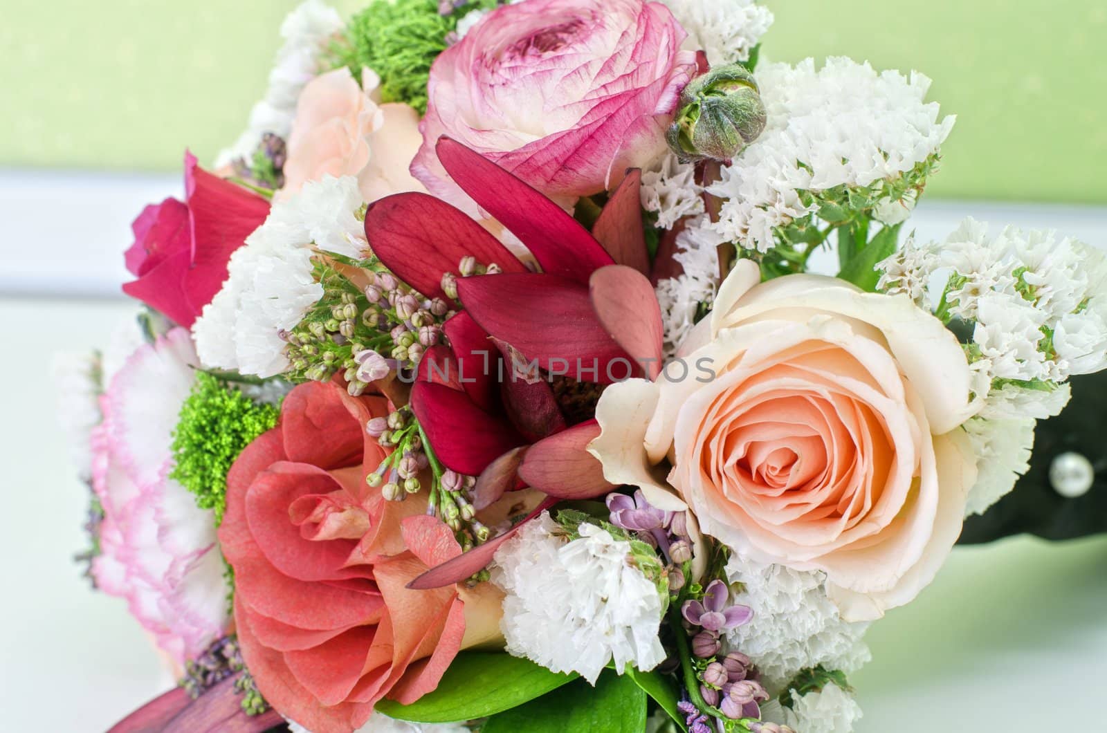 Wedding Bunch of flowers at white table