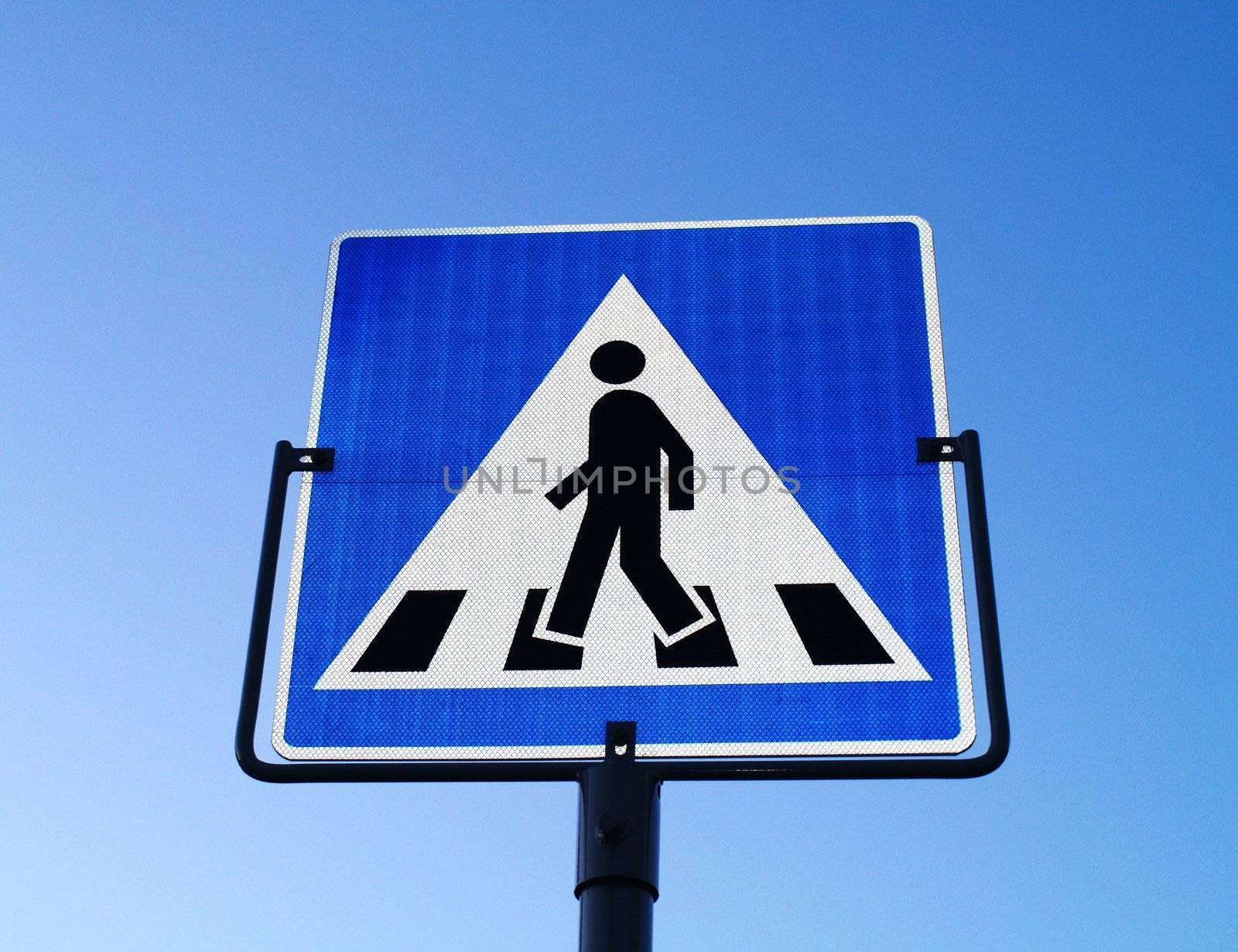 walk sign by viviolsen