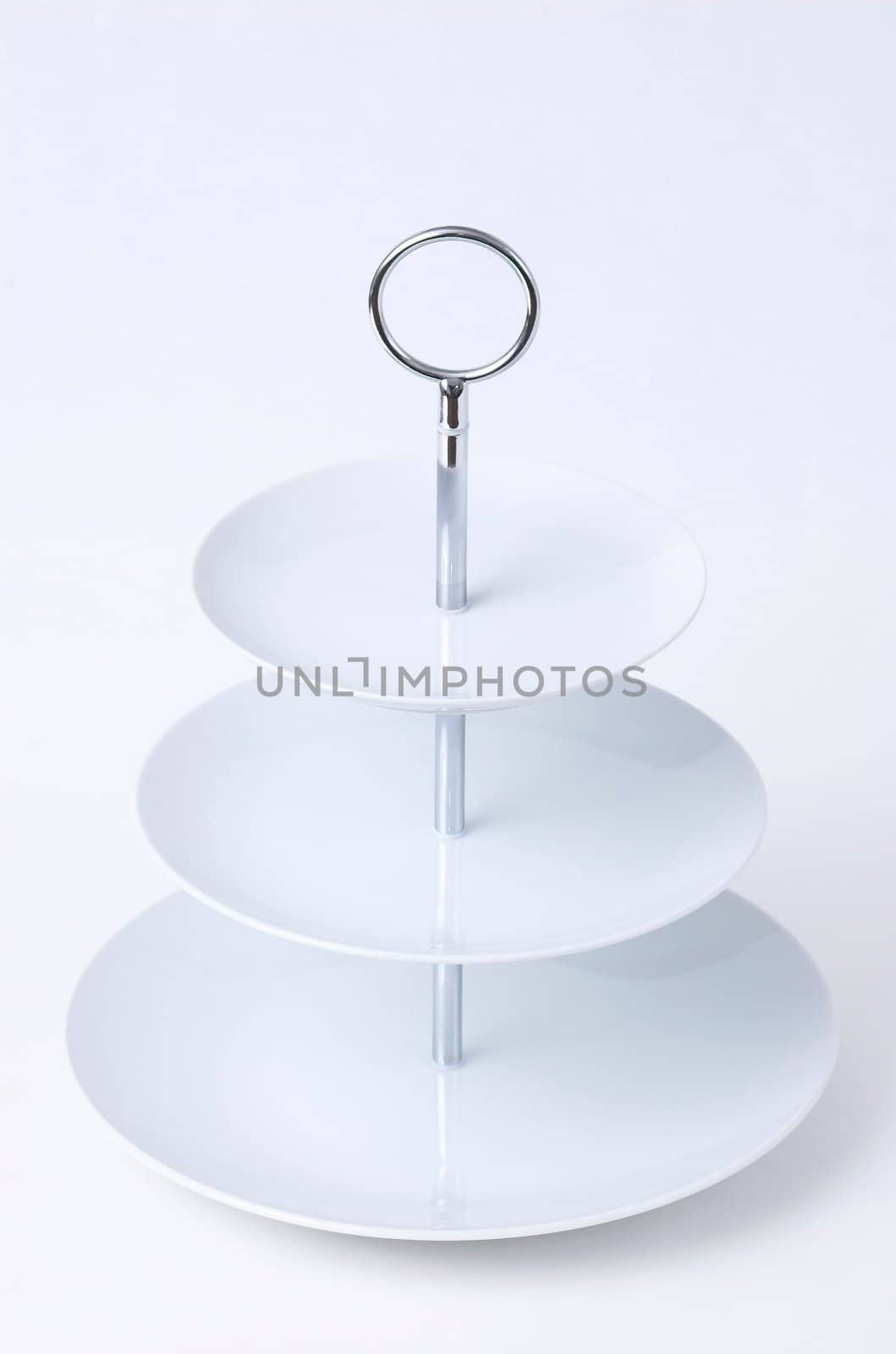 Stoneware three - level cake stand