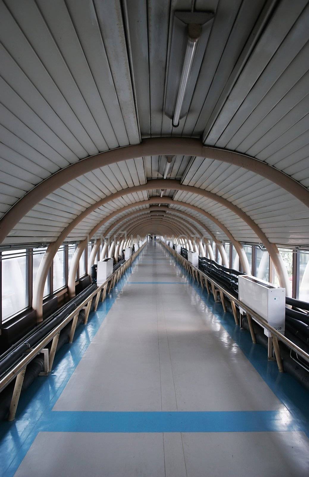 The tunnel linking domestic to International terminals in Bangkok