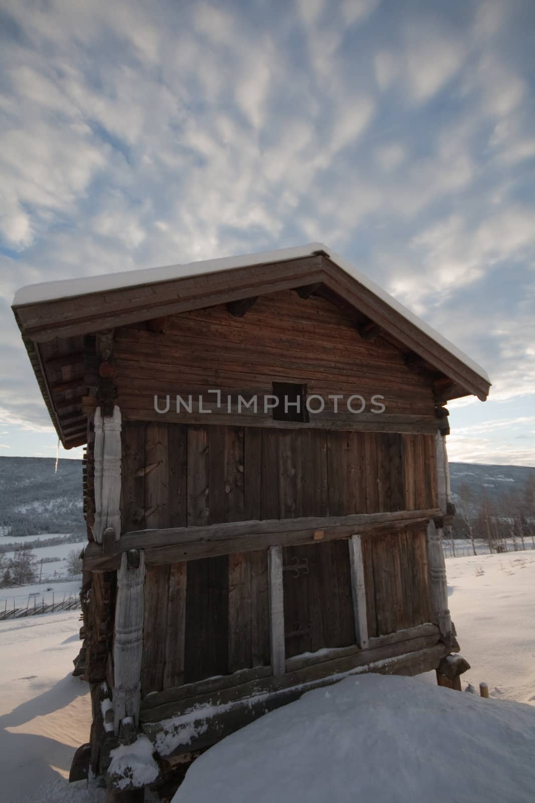 Storhouse by larshi