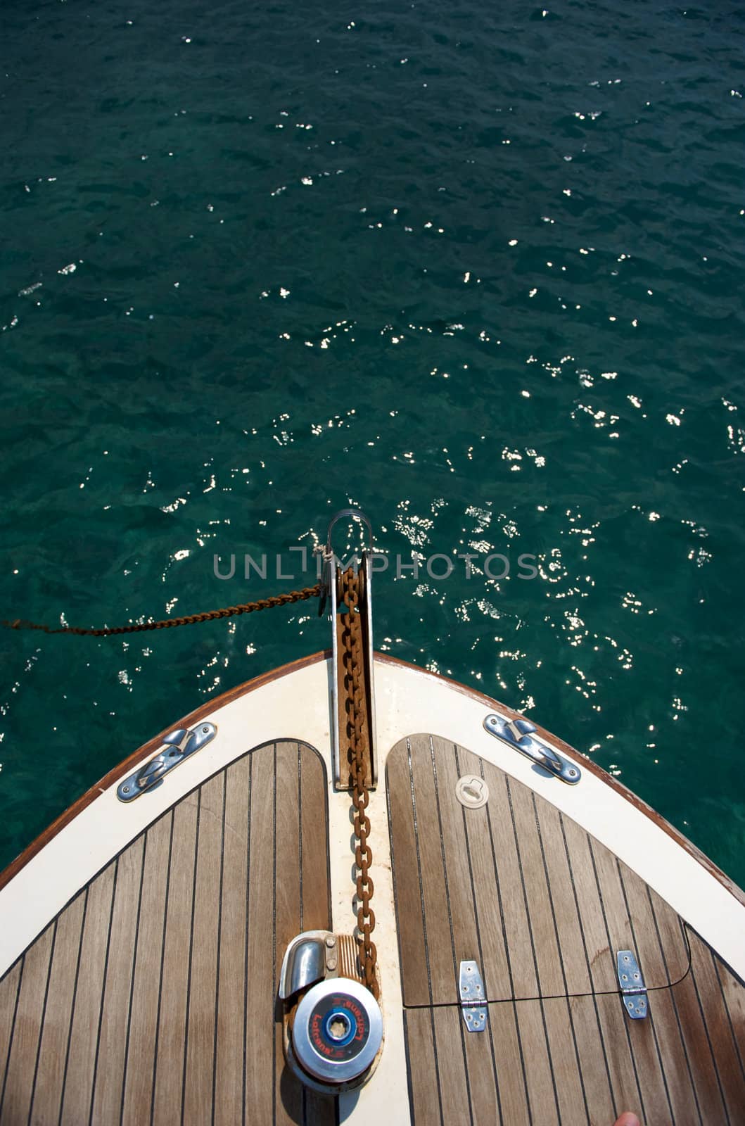 Front view of a sailboat in the ocean