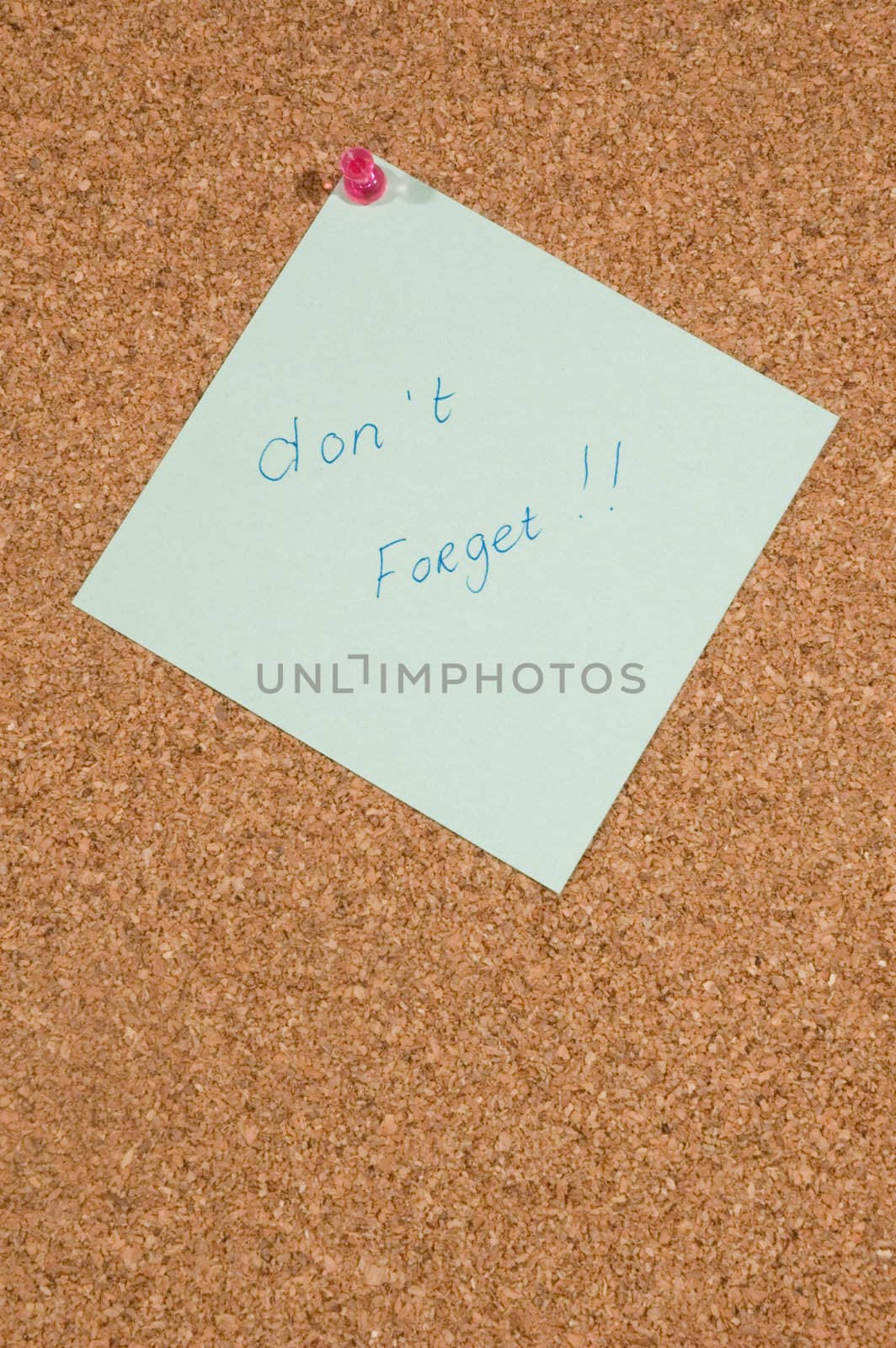 memo board with message: dont forget by ladyminnie