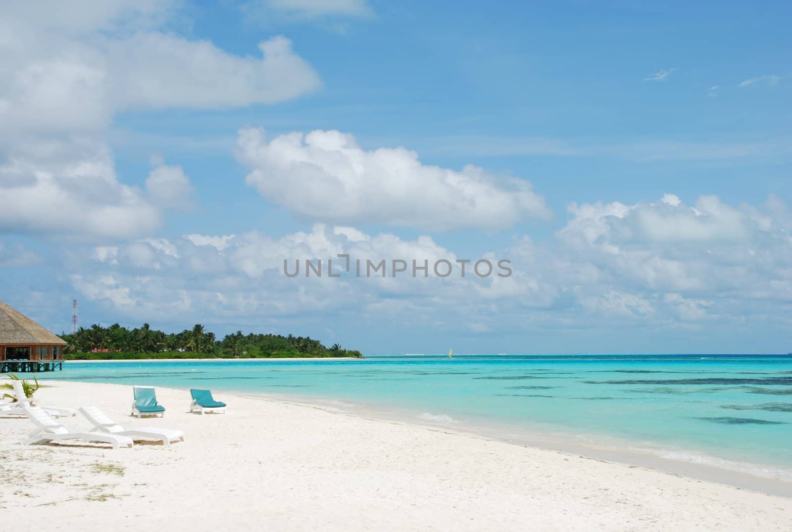 Maldives beach and island by luissantos84