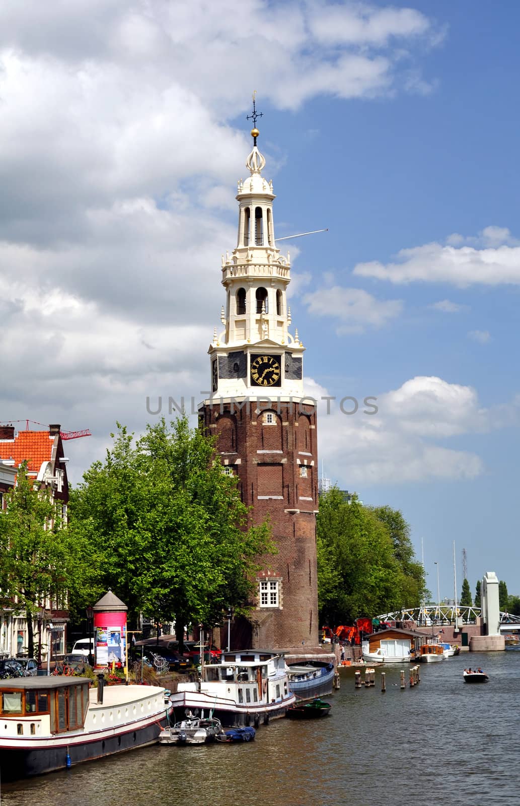 Montelbaanstoren in Amsterdam by FER737NG