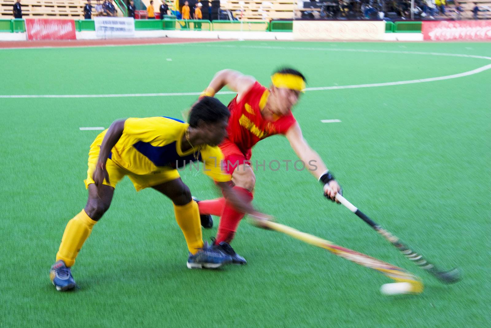 Field Hockey Action (Blurred) by shariffc