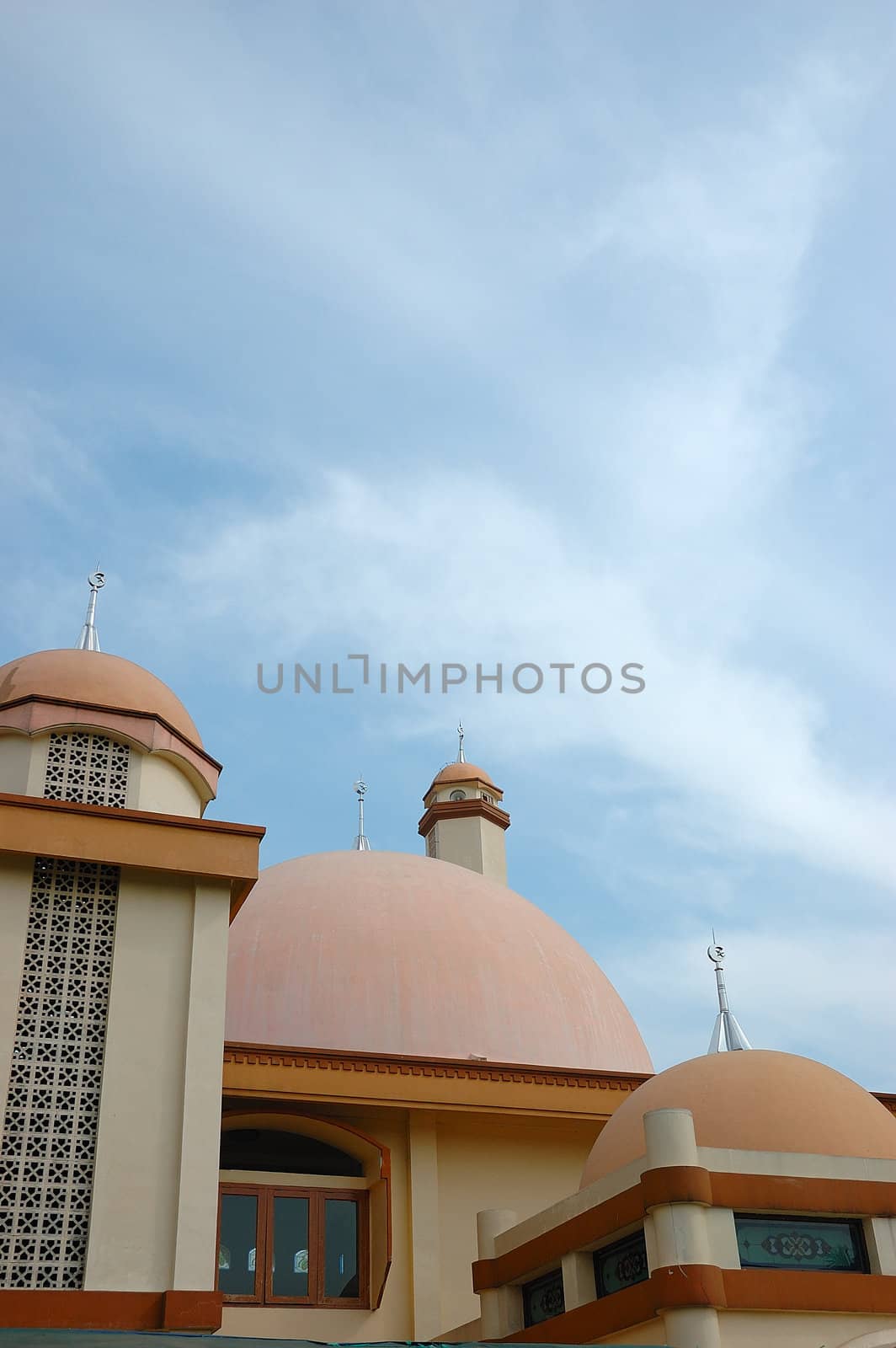 masjid tower that build with arabic decorative style